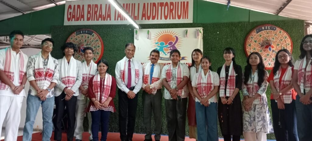 বি এছ ইৰ দ্বাদশৰ পৰীক্ষাত ১০০ শতাংশ পৰীক্ষার্থী উত্তীর্ণ চি বি এছ ই  দ্বাদশ শ্ৰেণীৰ পৰীক্ষাত উজ্বলি উঠিল সোণাপুৰৰ ৰেডিয়েণ্ট ইণ্টাৰনেশ্যনেল স্কুল